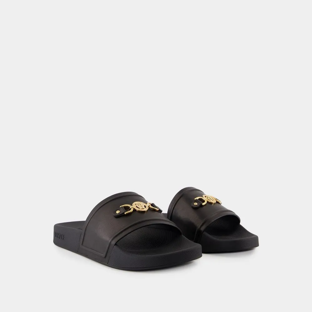 Black Lambskin Sandals With Distinctive Emblem