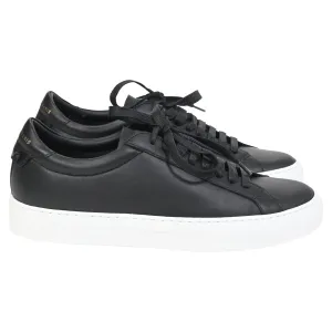 Givenchy Urban Street Low-Top Sneakers in Black Leather