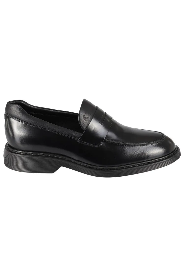 H576 Loafer