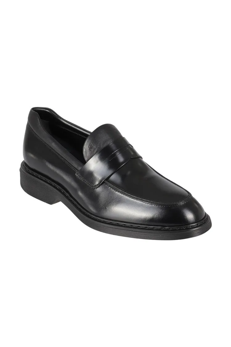 H576 Loafer