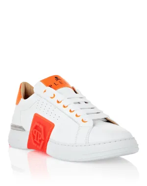 LO-TOP SNEAKERS PHANTOM KICK$