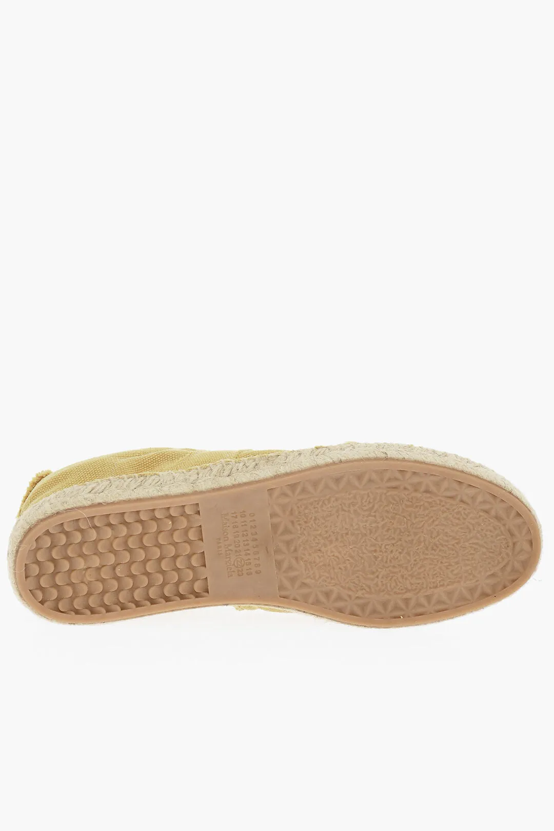 Maison Margiela Mm22 Low-Top Vintage Effect Sneakers With Juta Sole