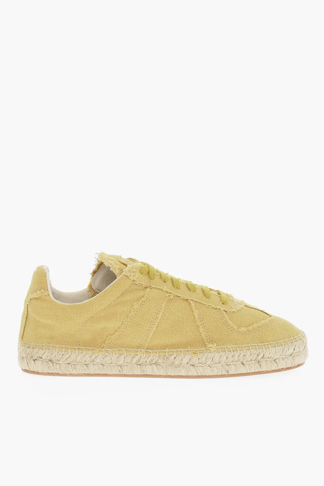 Maison Margiela Mm22 Low-Top Vintage Effect Sneakers With Juta Sole