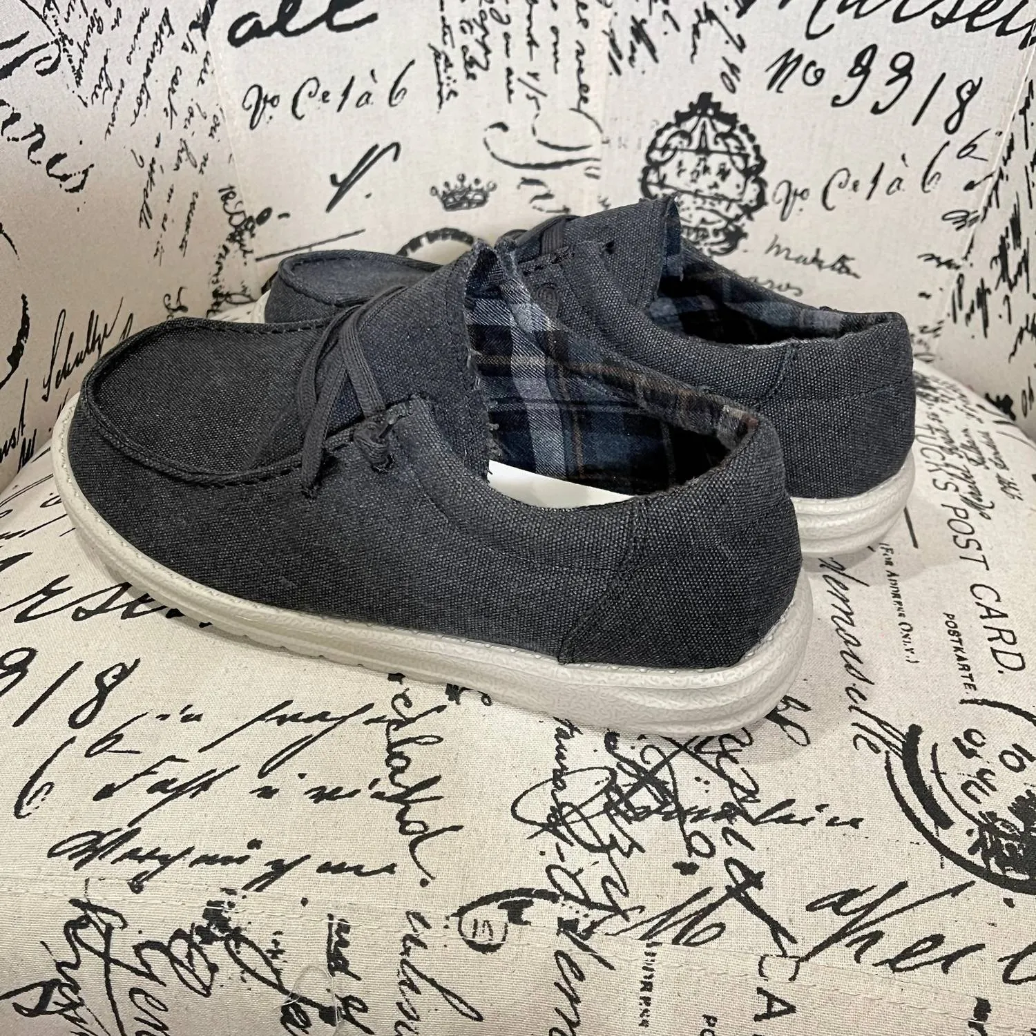 Mister J Ron Sneakers In Black