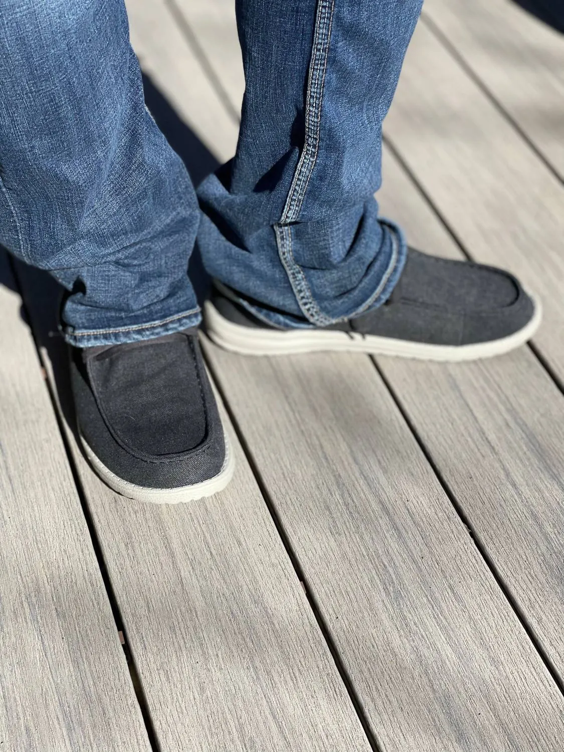 Mister J Ron Sneakers In Black
