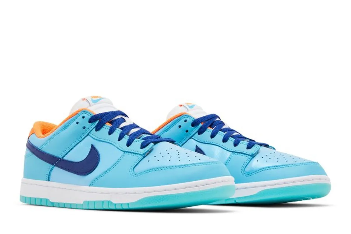 Nike Dunk Low SE Baltic Blue Total Orange